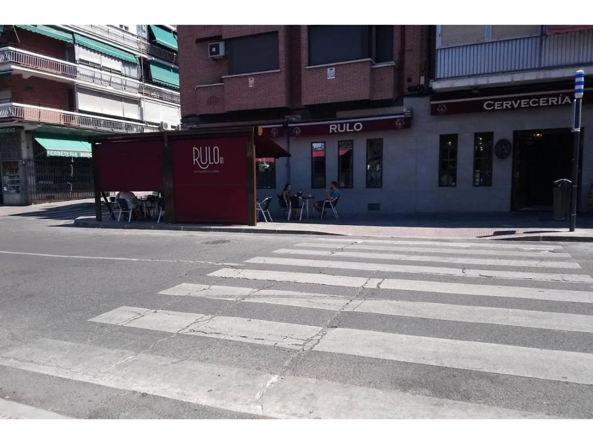 Precioso Estudio Situado En La Zona De Las Ventas Barbadillo Der Madrid 0*,